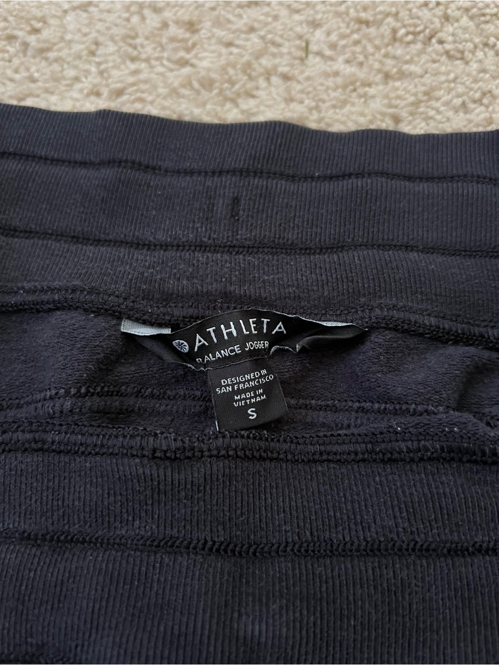 Athleta Balance Jogger Black Athleisure Sweat Pants Soft Knit Size Small Comfort - Picture 5 of 7